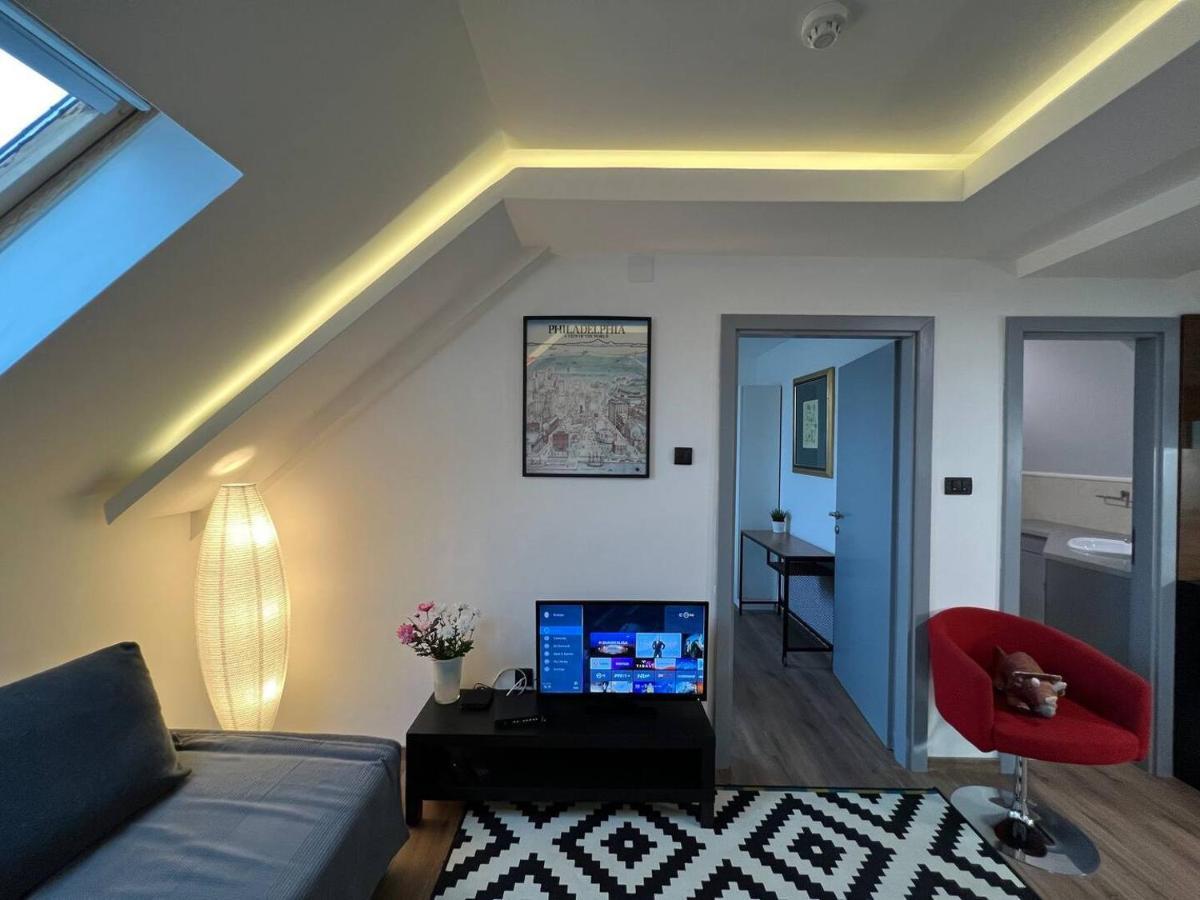 Main Square Apartment Belgrado Exterior foto