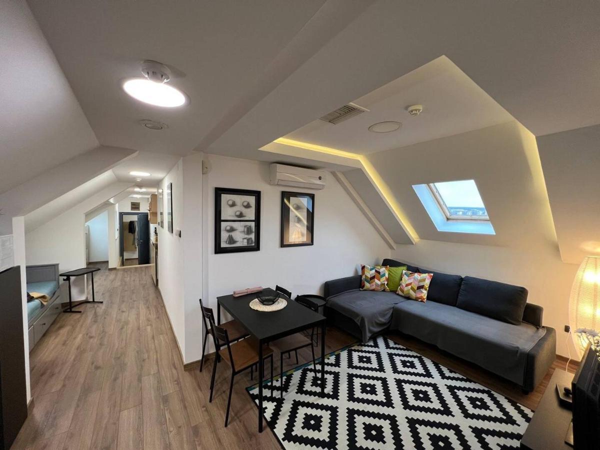 Main Square Apartment Belgrado Exterior foto